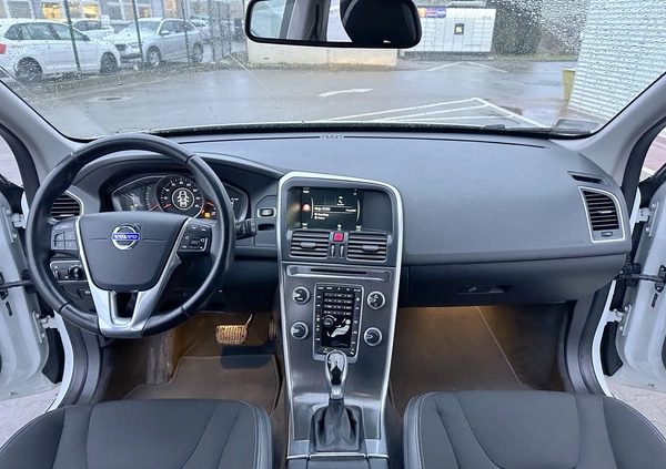 Volvo XC 60 cena 79999 przebieg: 122000, rok produkcji 2016 z Jedlina-Zdrój małe 56